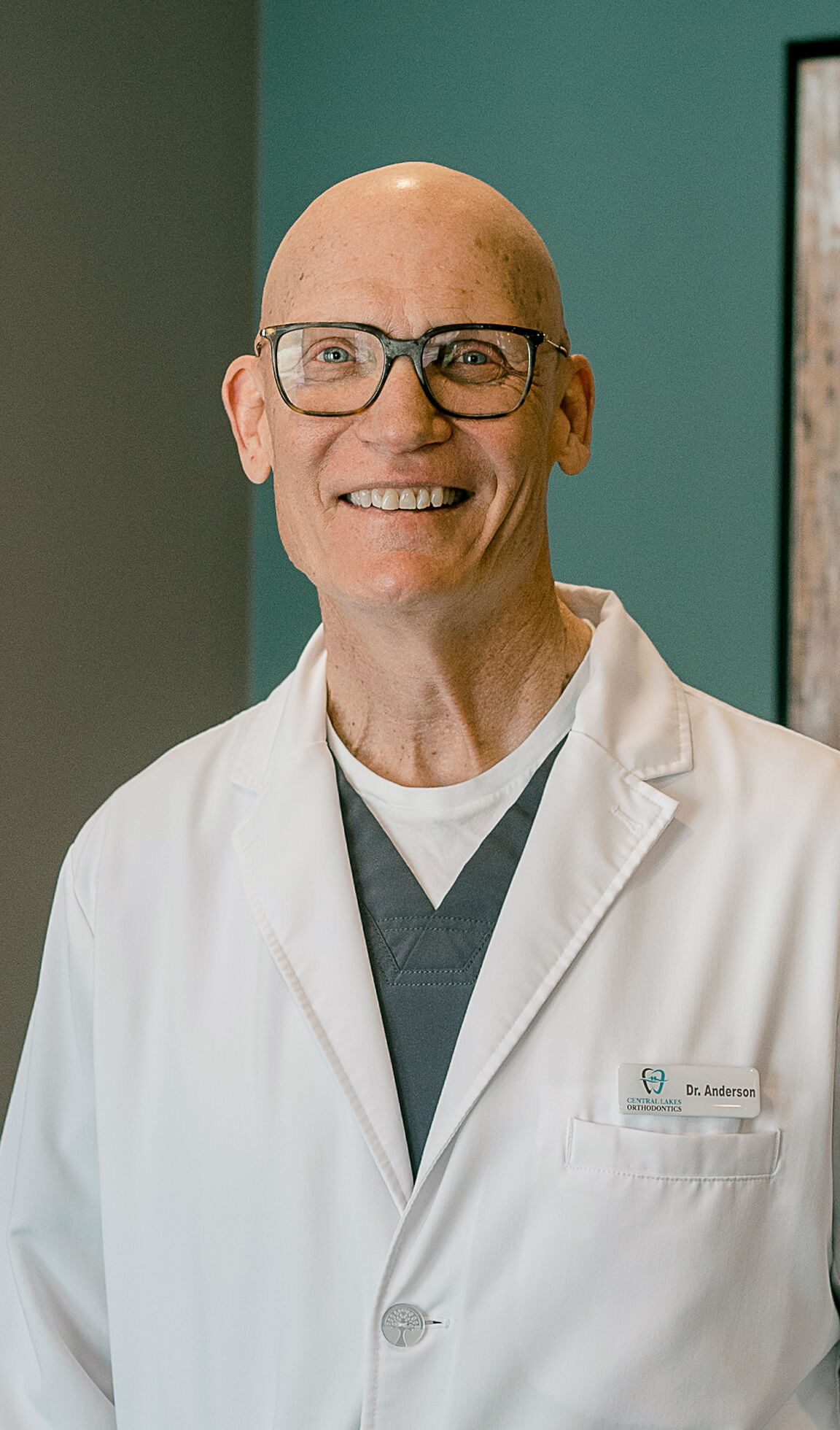 dr. anderson headshot